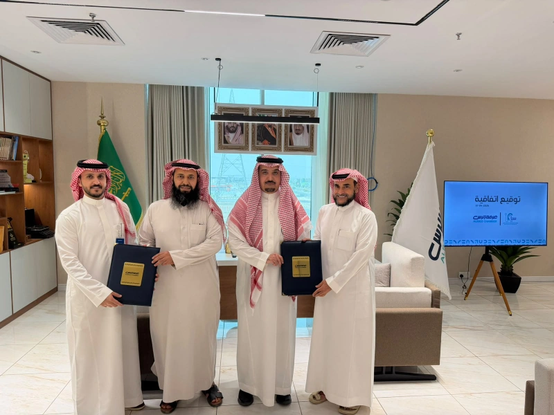 شراكة مجتمعية للغرفة التجارية بالرس